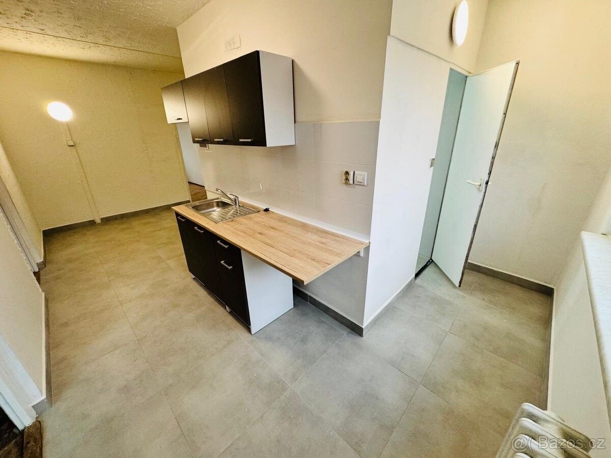 Byty, Chodov u Karlových Var, 357 35