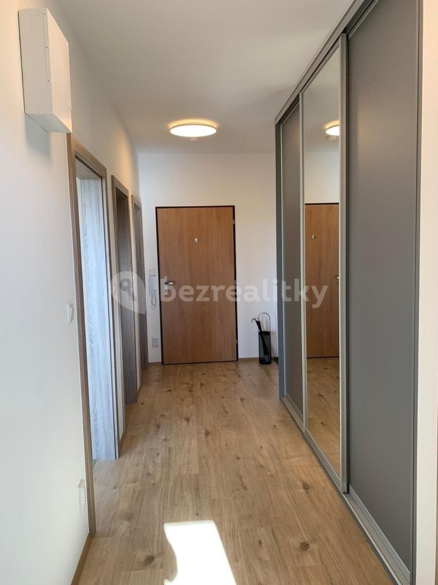 2+kk, Tryskovická, Praha, 65 m²