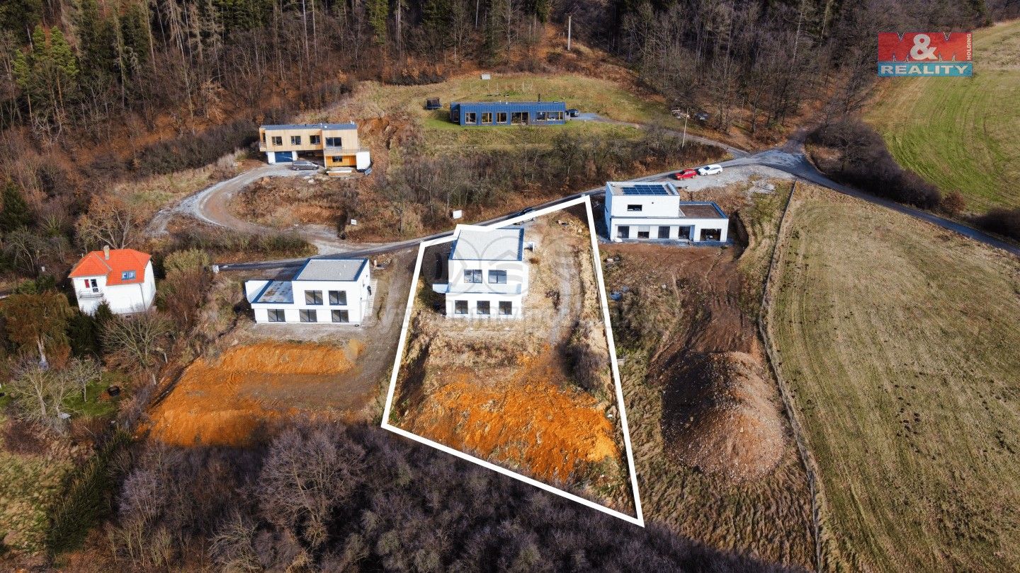 Prodej rodinný dům - Jince, 240 m²