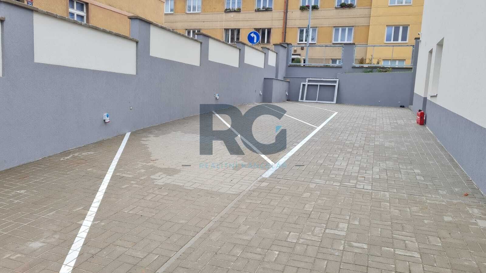 Prodej ostatní - Praha, 20 m²