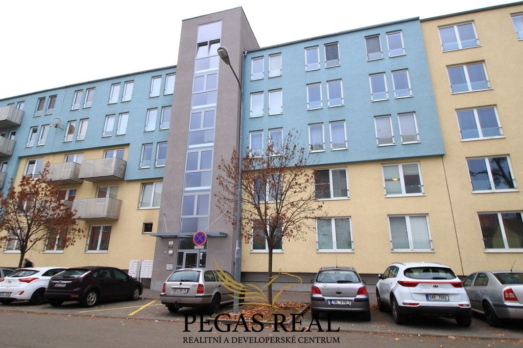 Pronájem byt 2+kk - Zderadova, Brno, 56 m²