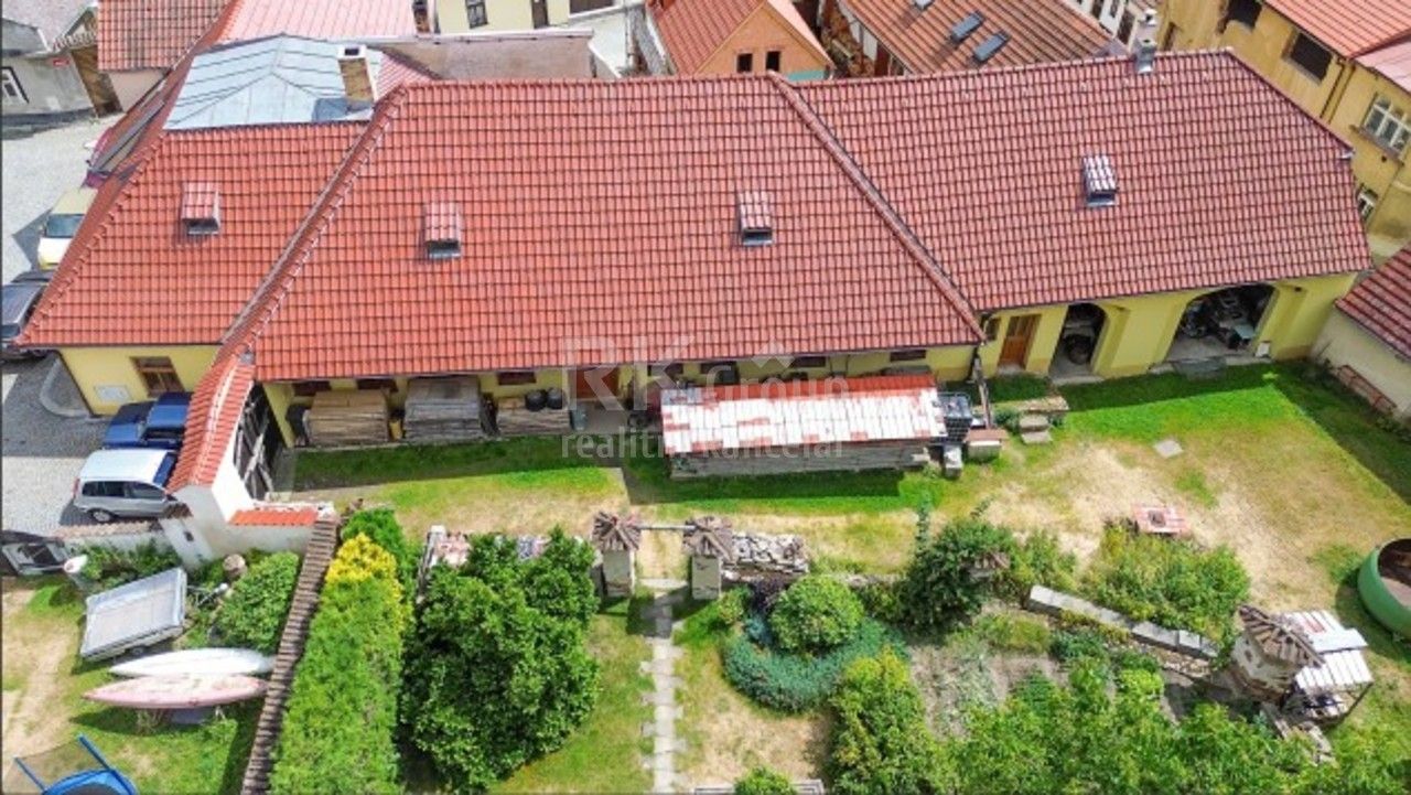 Prodej dům - Dlouhá, Bechyně, 1 144 m²
