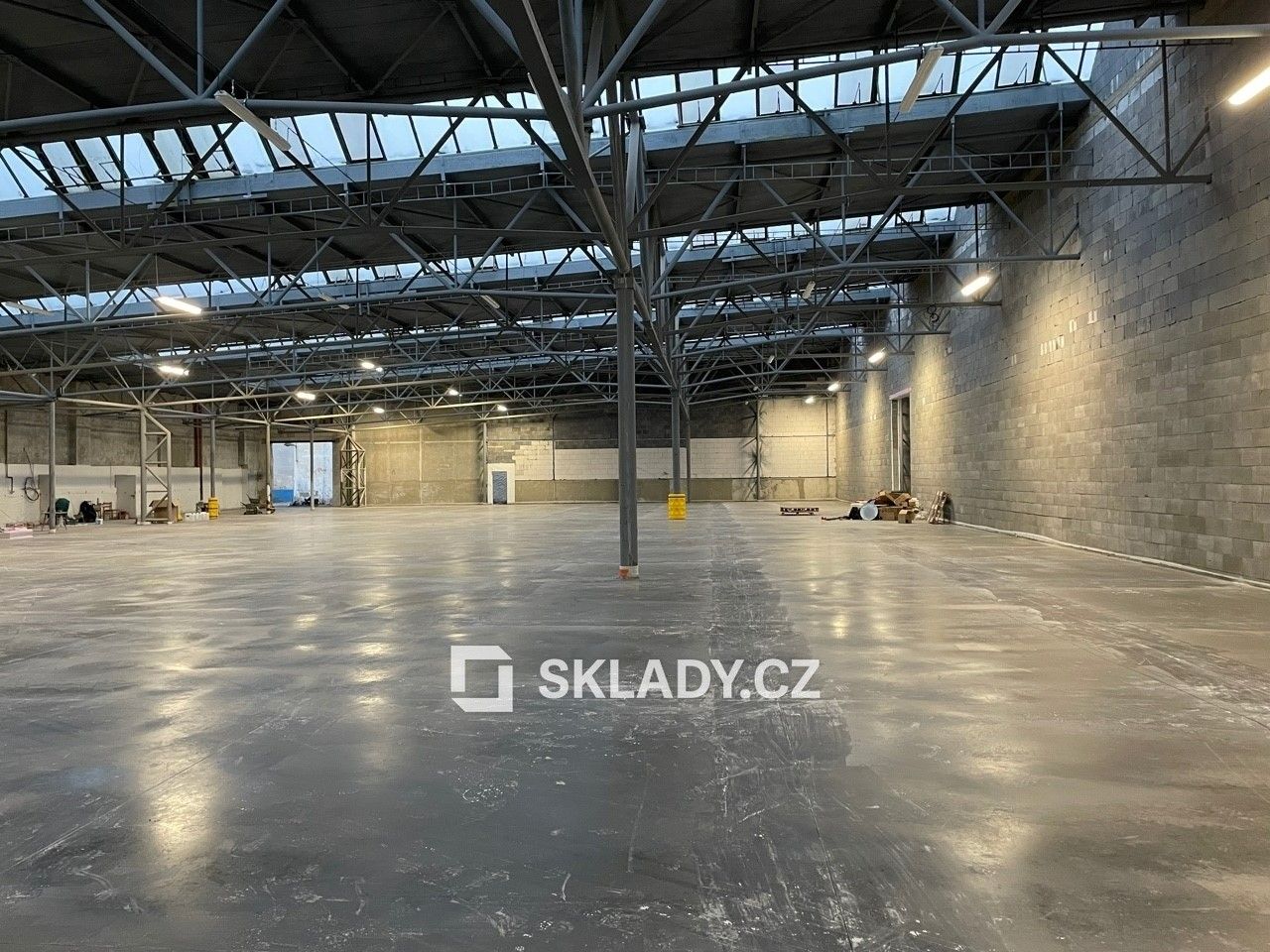 Sklady, Žatec, 4 000 m²