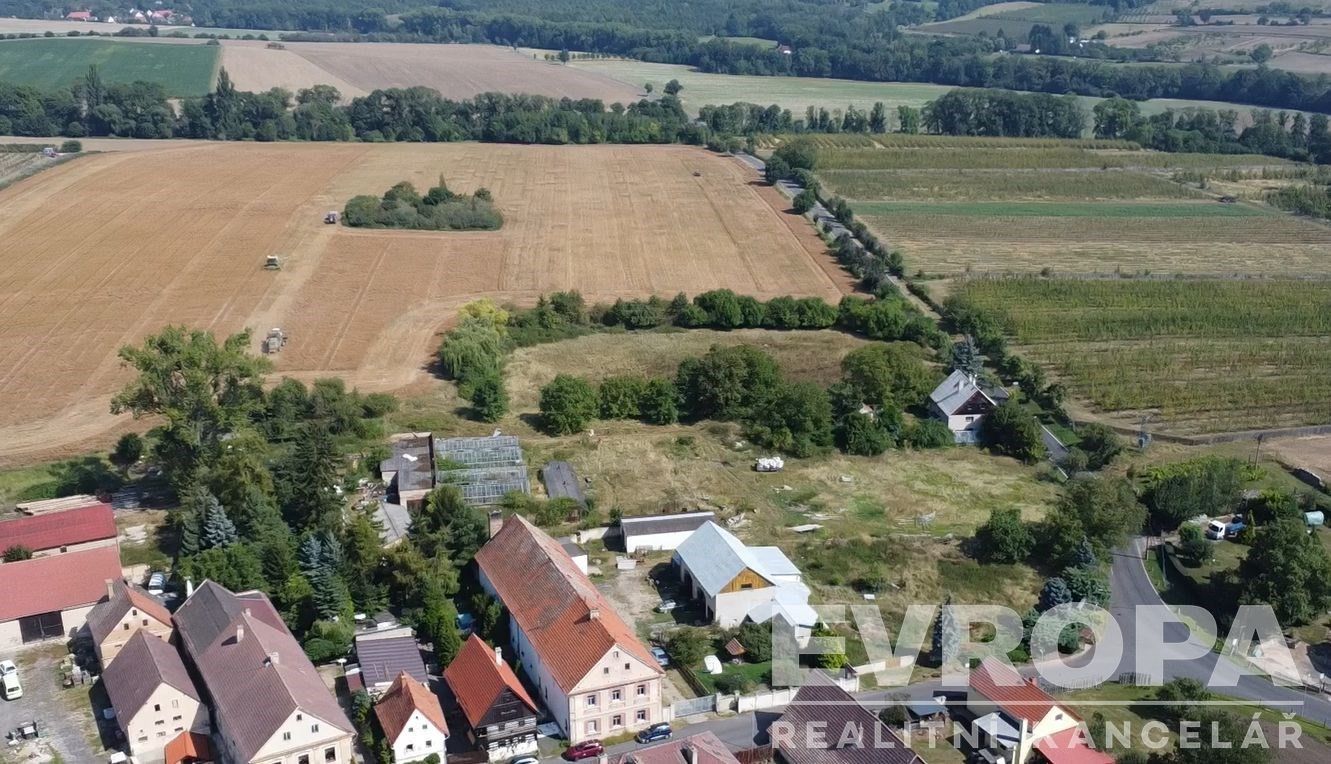 Zemědělské usedlosti, Těchobuzice, Ploskovice, 1 180 m²