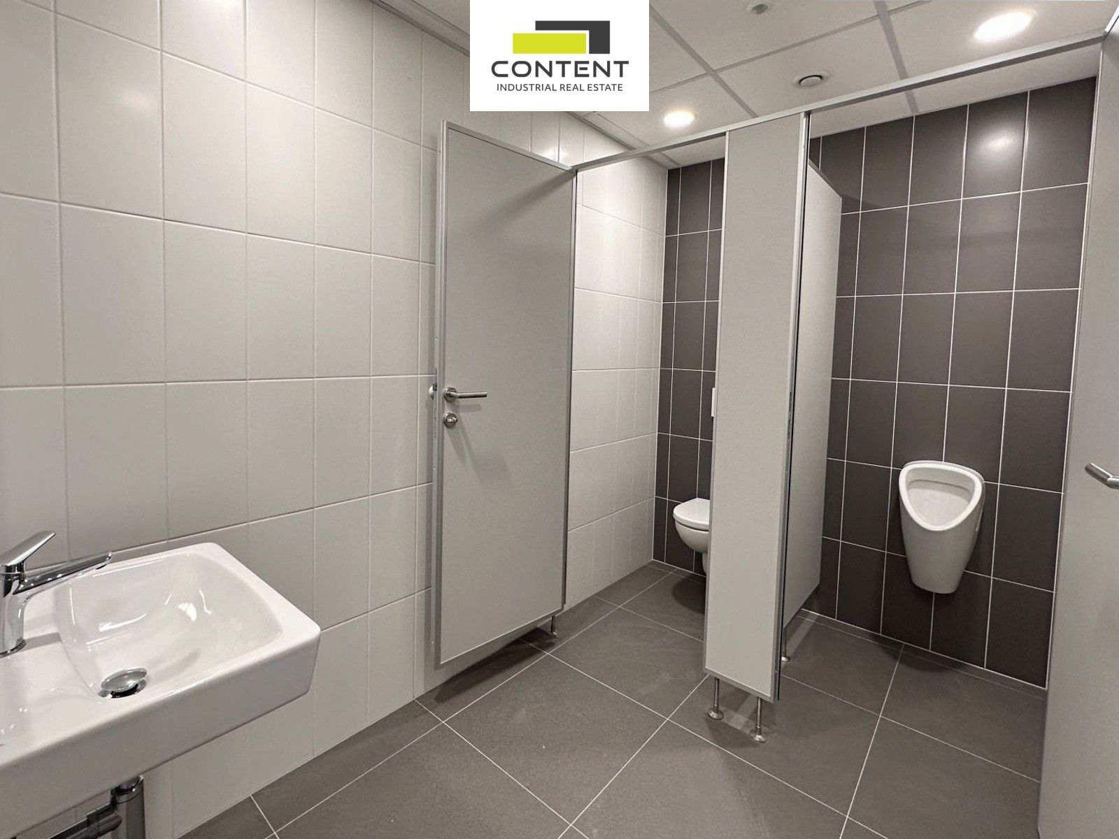 Pronájem výrobní prostory - K Bílému vrchu, Praha, 2 460 m²