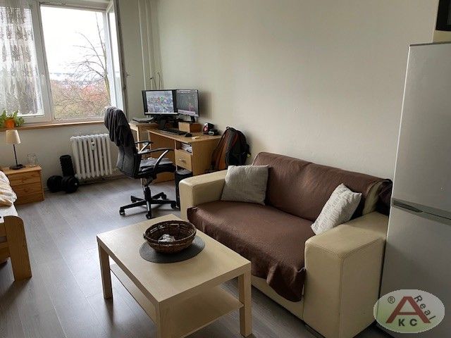 Pronájem byt 1+kk - Daškova, Praha, 30 m²