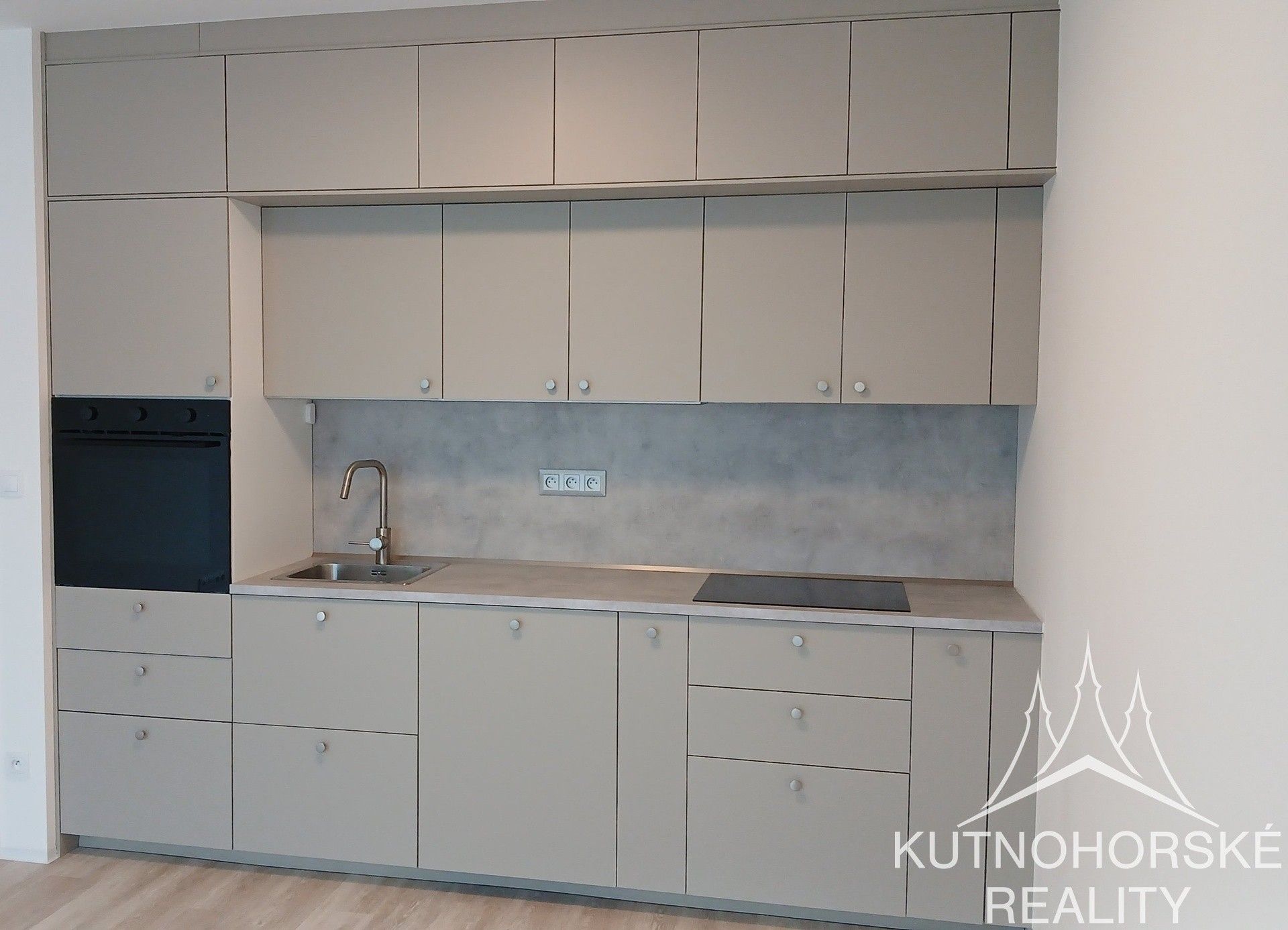 2+kk, Za Lidkou,Hlouška,Kutná Hora, 55 m²
