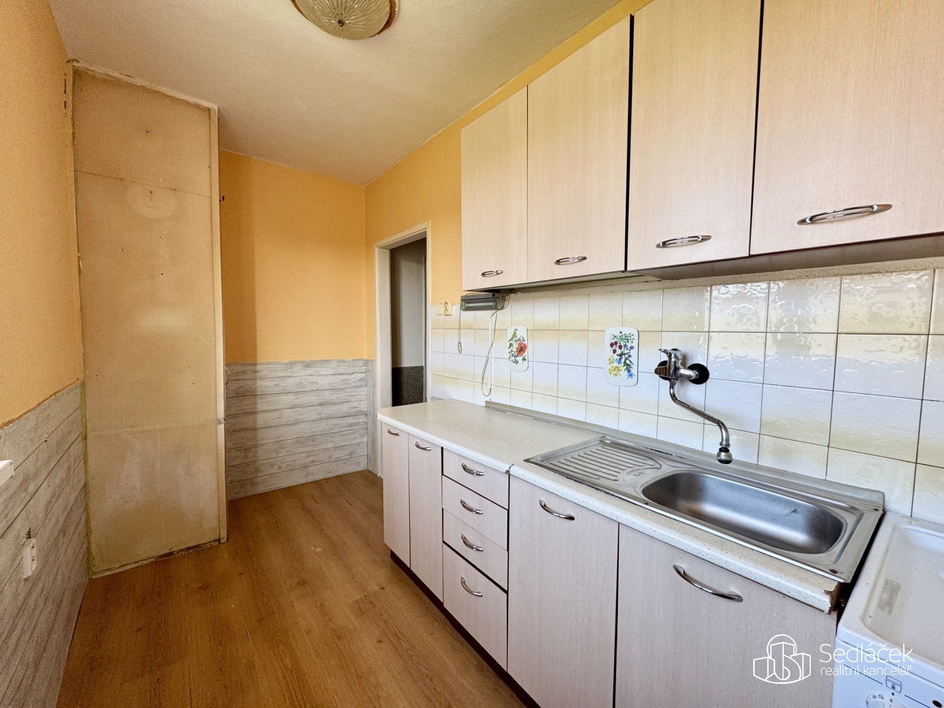 Prodej byt 1+1 - Krušnohorská, Ostrov, 38 m²