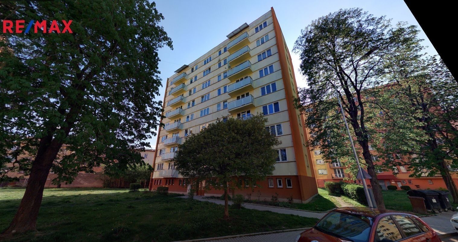 2+1, L. M. Pařízka, České Budějovice, 53 m²