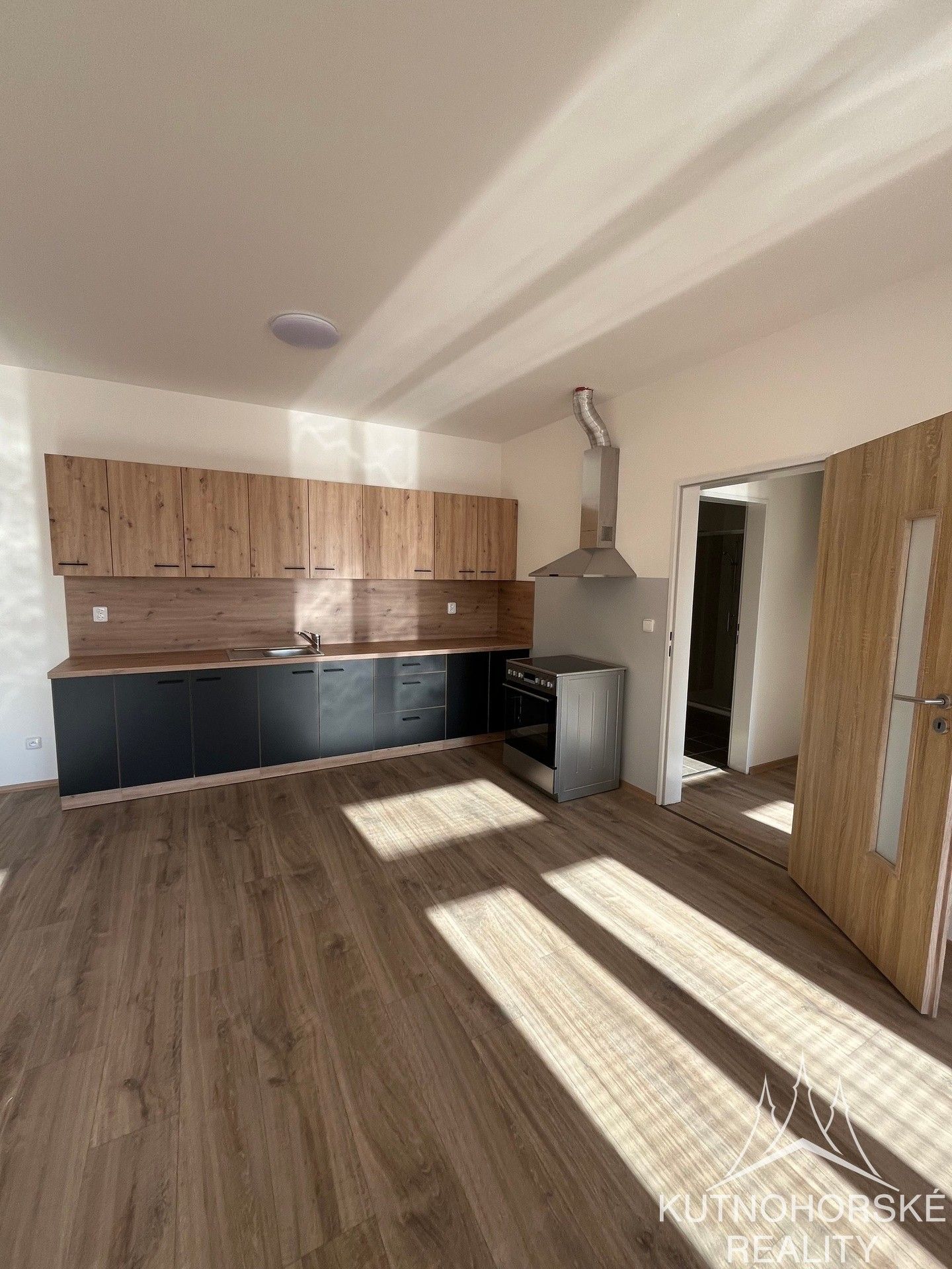 3+kk, Křesetice, 75 m²