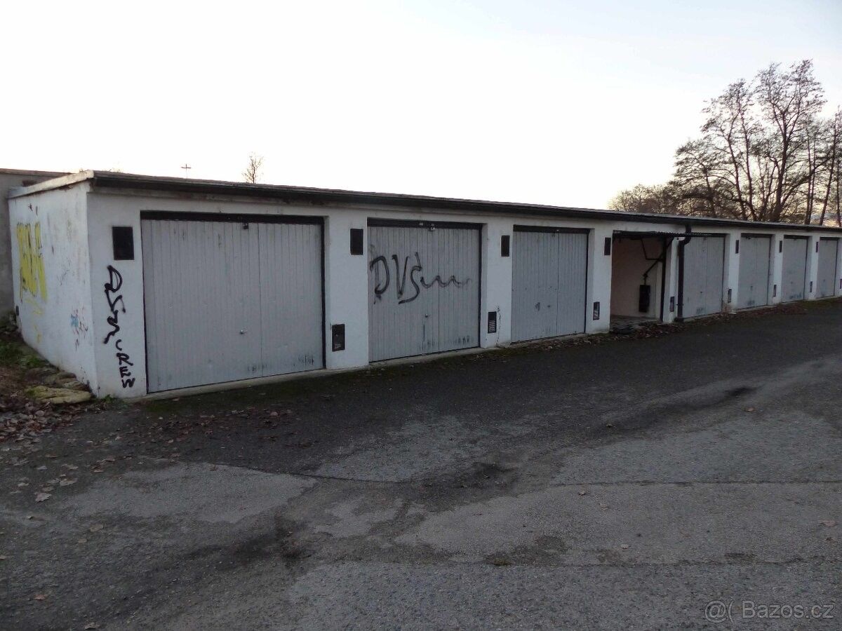 Garáže, České Budějovice, 370 01