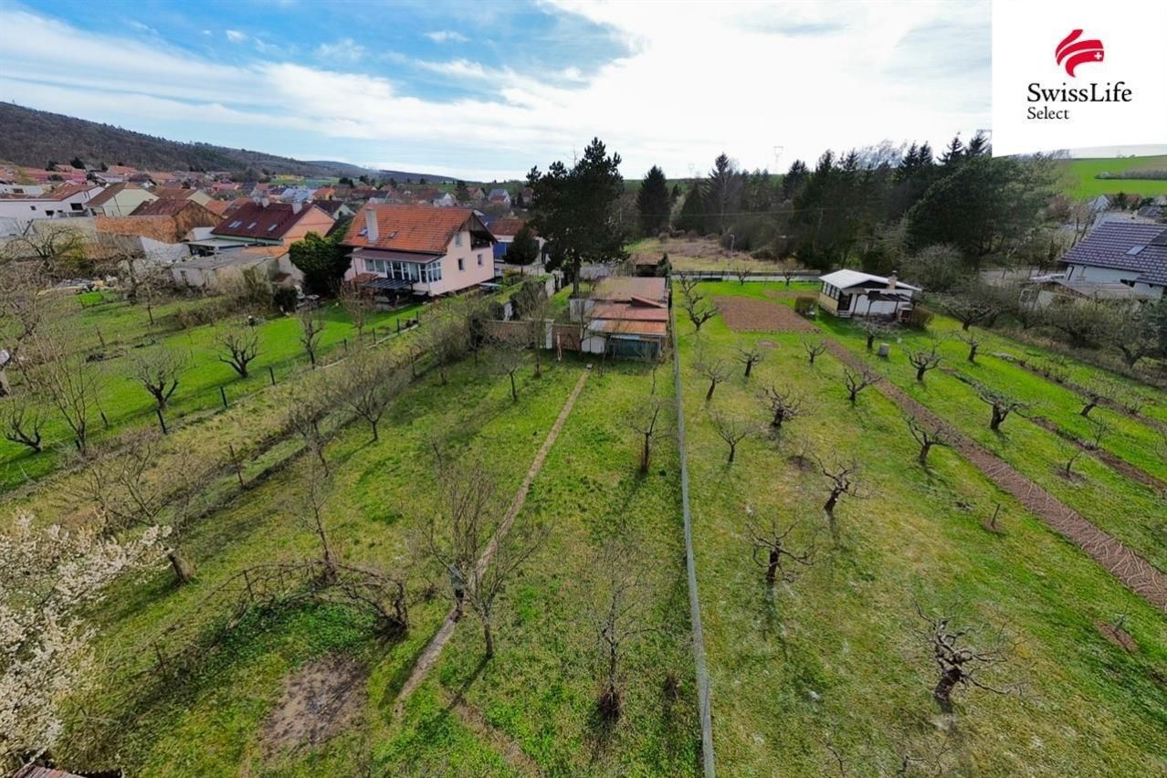 Prodej pozemek pro bydlení - Tetčice, 930 m²