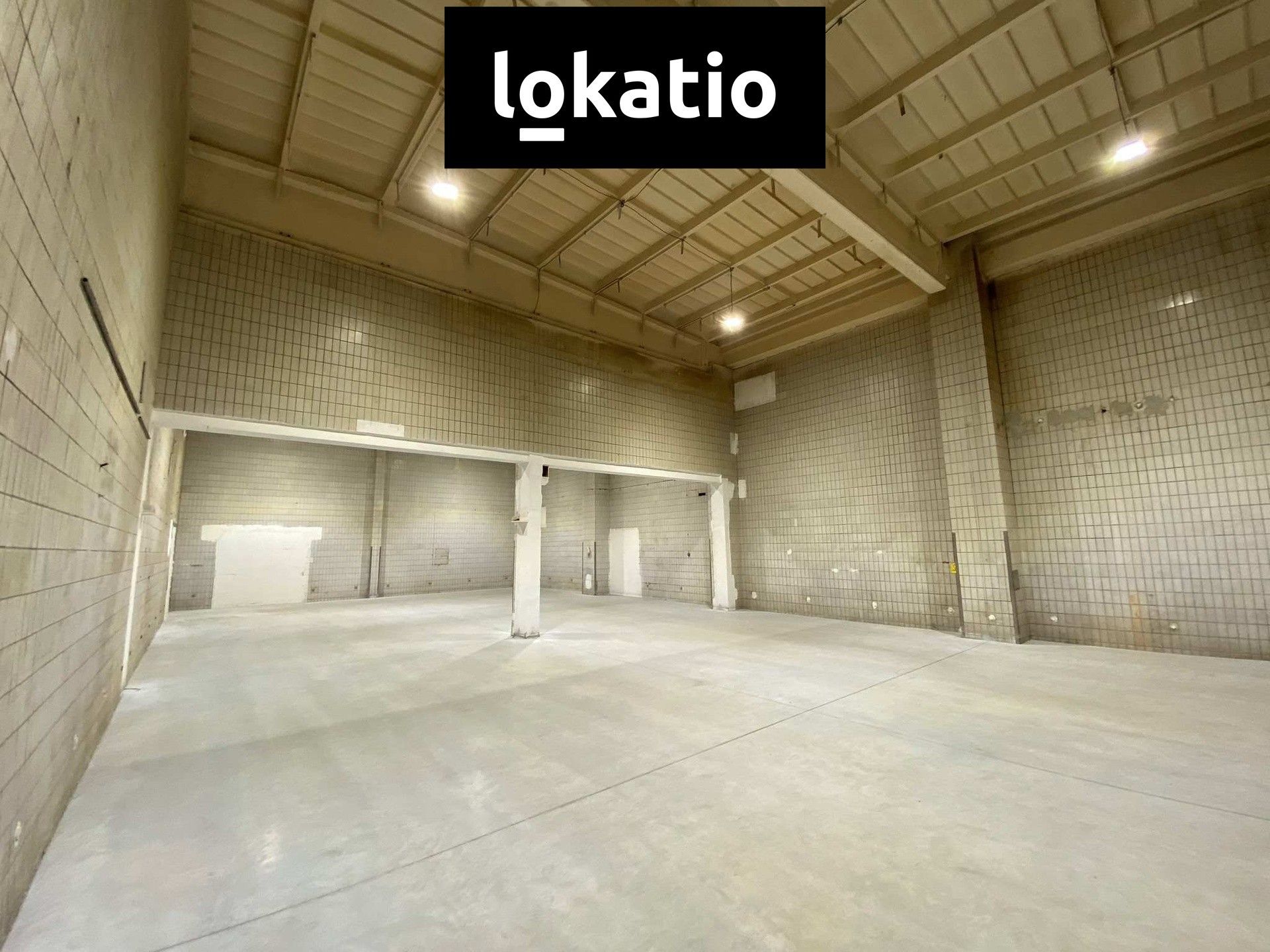 Sklady, Holice, Olomouc, 648 m²