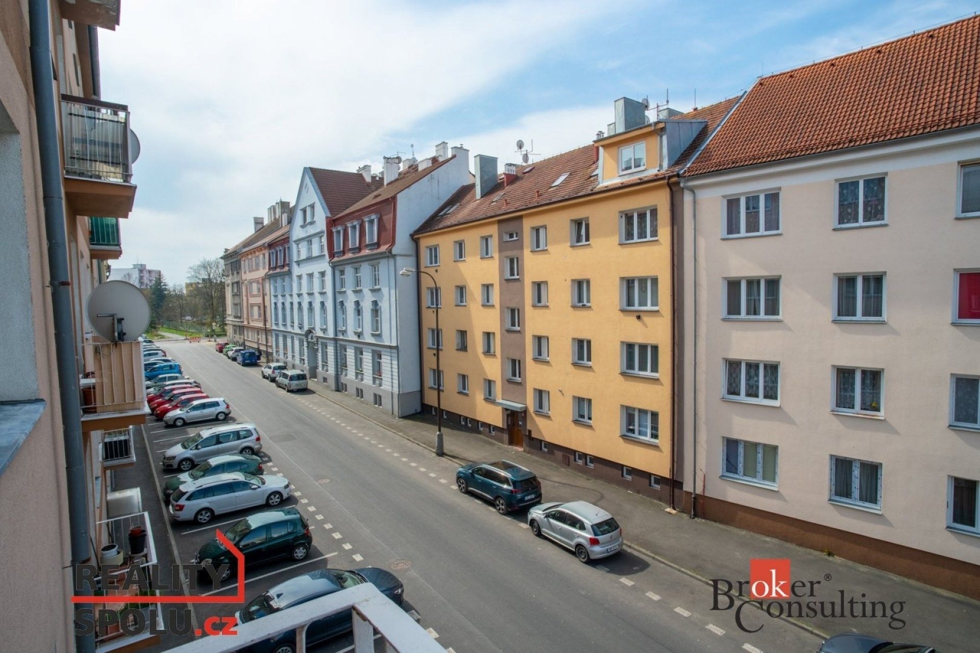 Prodej byt 2+1 - Na Hradčanech, Cheb, 55 m²