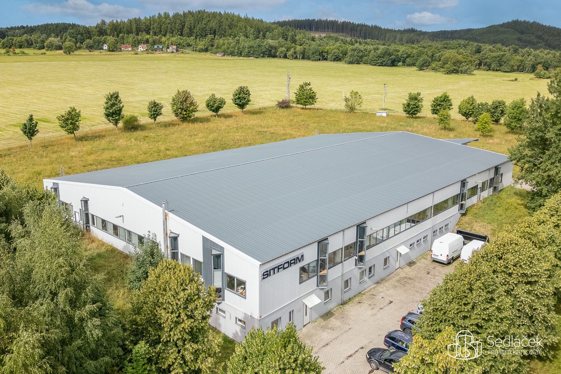 Výrobní prostory, Kladenská, Krásno, 4 900 m²