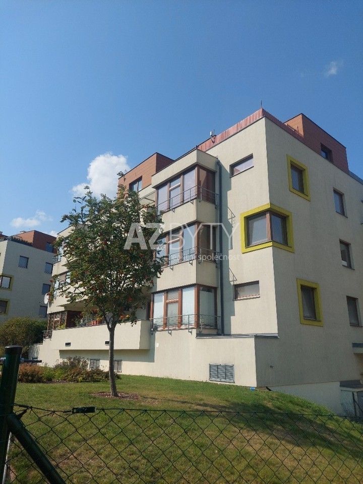 Prodej byt 2+kk - Lanžhotská, Praha, 66 m²