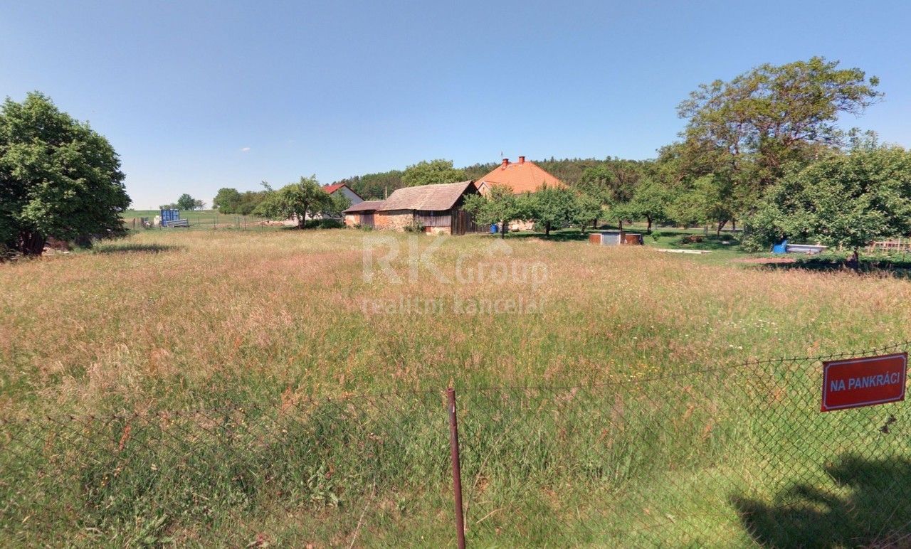 Prodej pozemek pro bydlení - Stranný, 1 860 m²