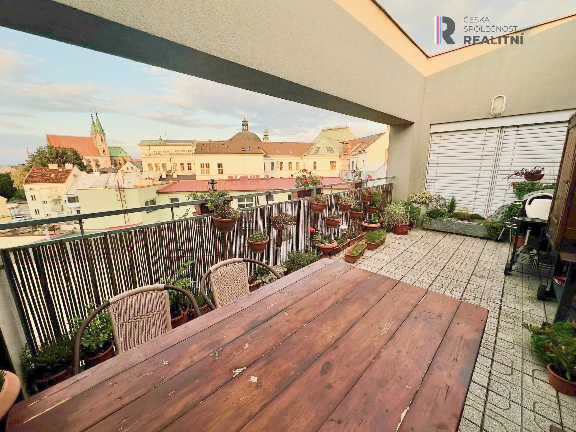 Byty, náměstí Míru, Kroměříž, 178 m²