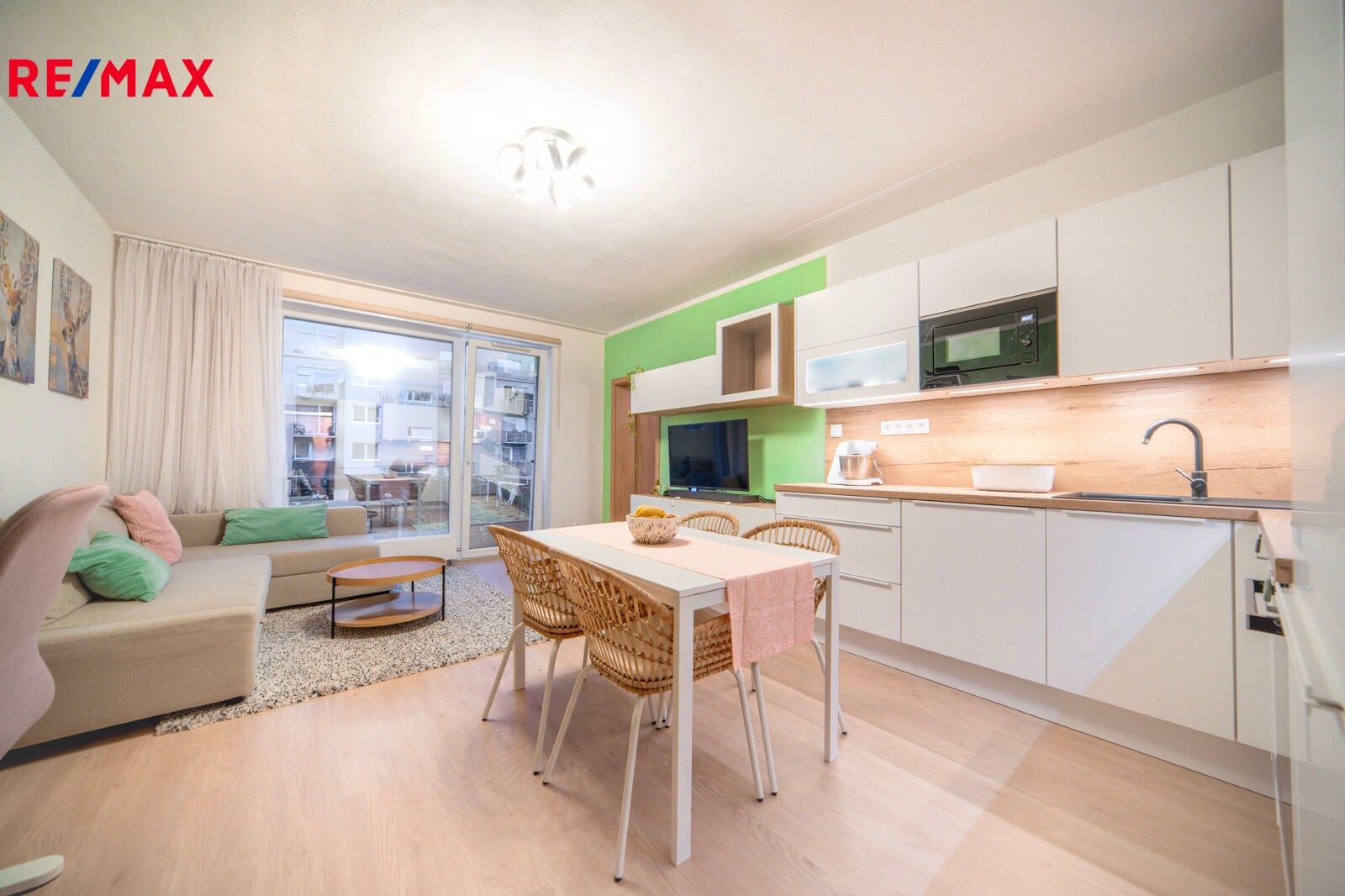 2+kk, Hostivice, 53 m²