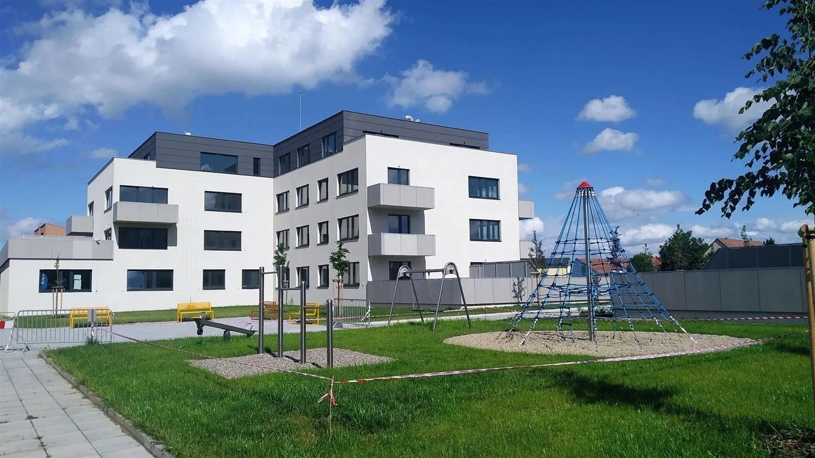 3+kk, Karla Iv., Horoměřice, 89 m²