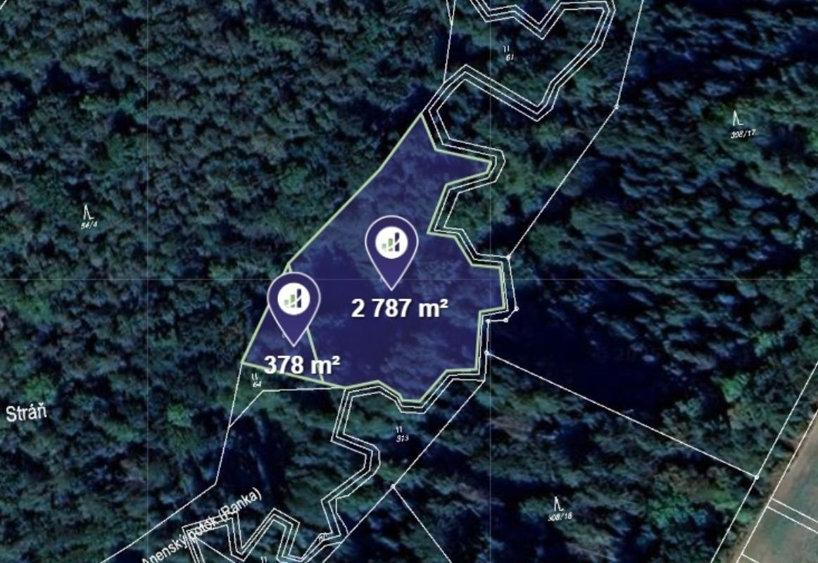 Louky, Skuteč, 3 165 m²