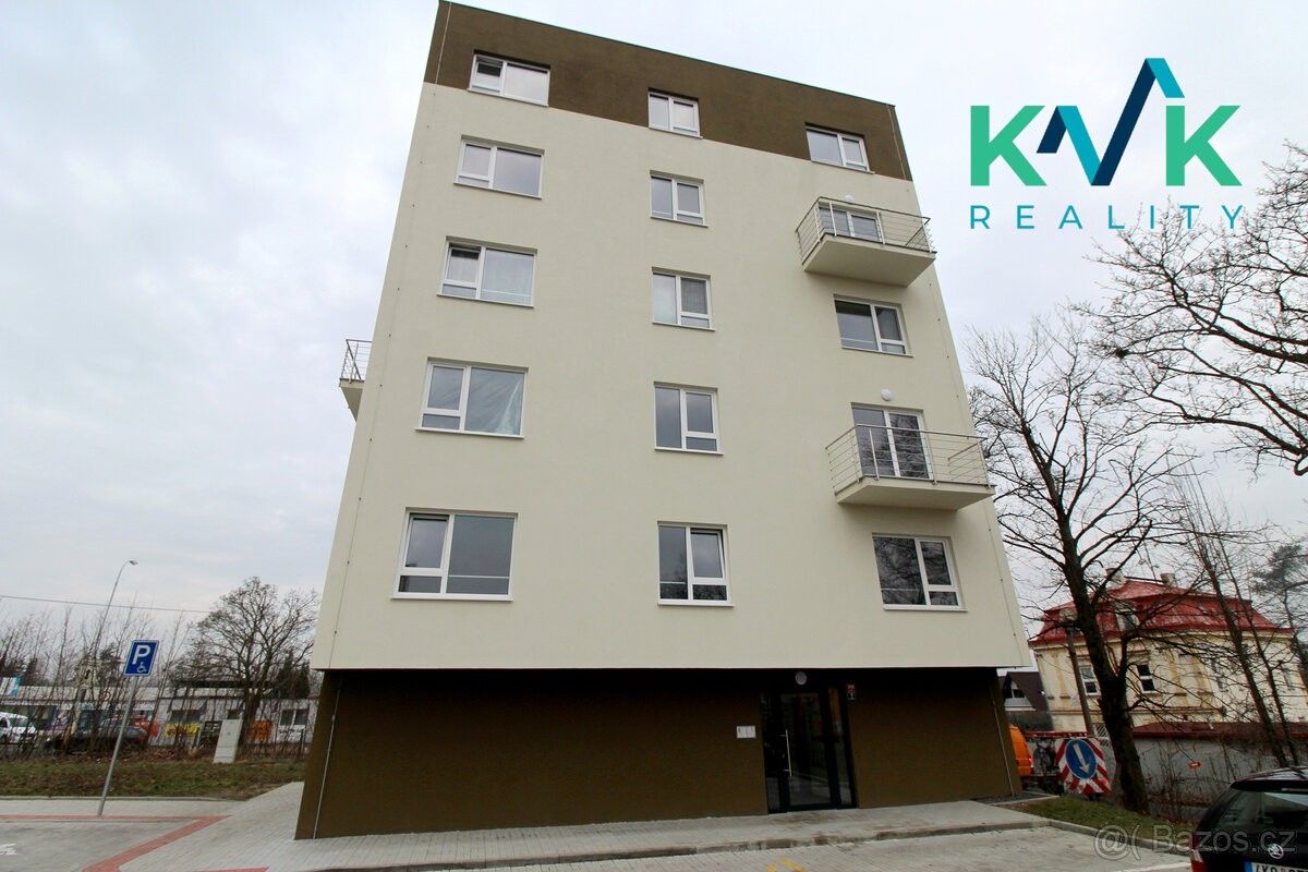 2+kk, Karlovy Vary, 360 04, 77 m²