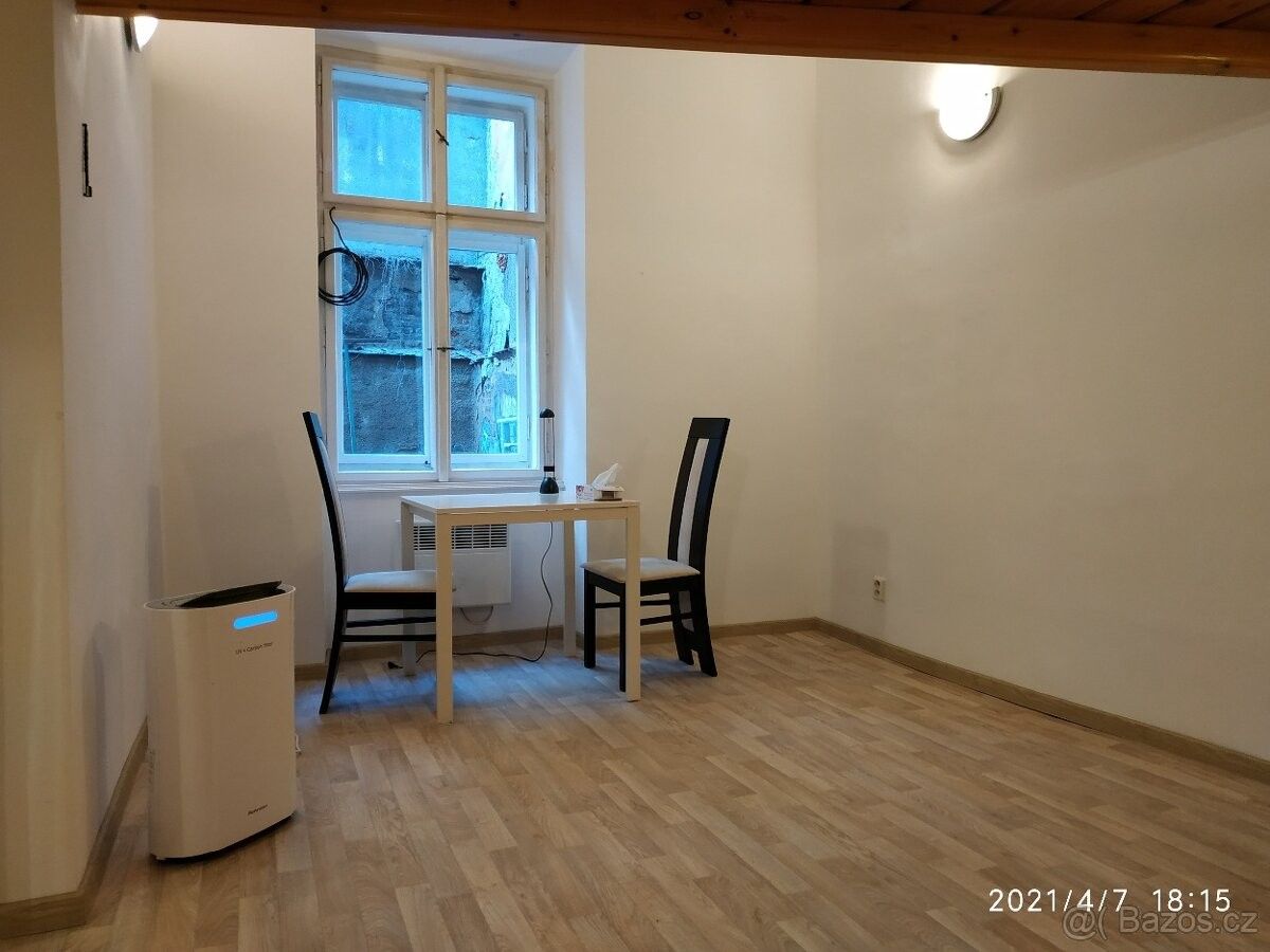 2+kk, Praha, 150 00, 38 m²