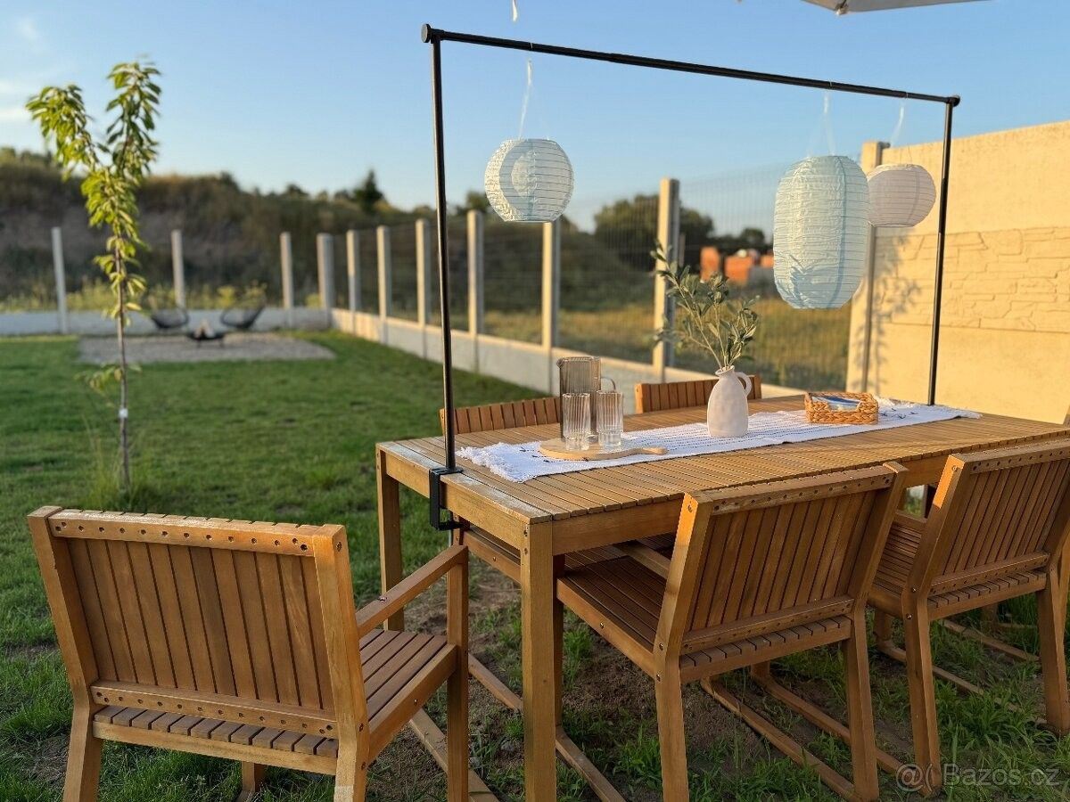 Rodinné domy, Hevlín, 671 69