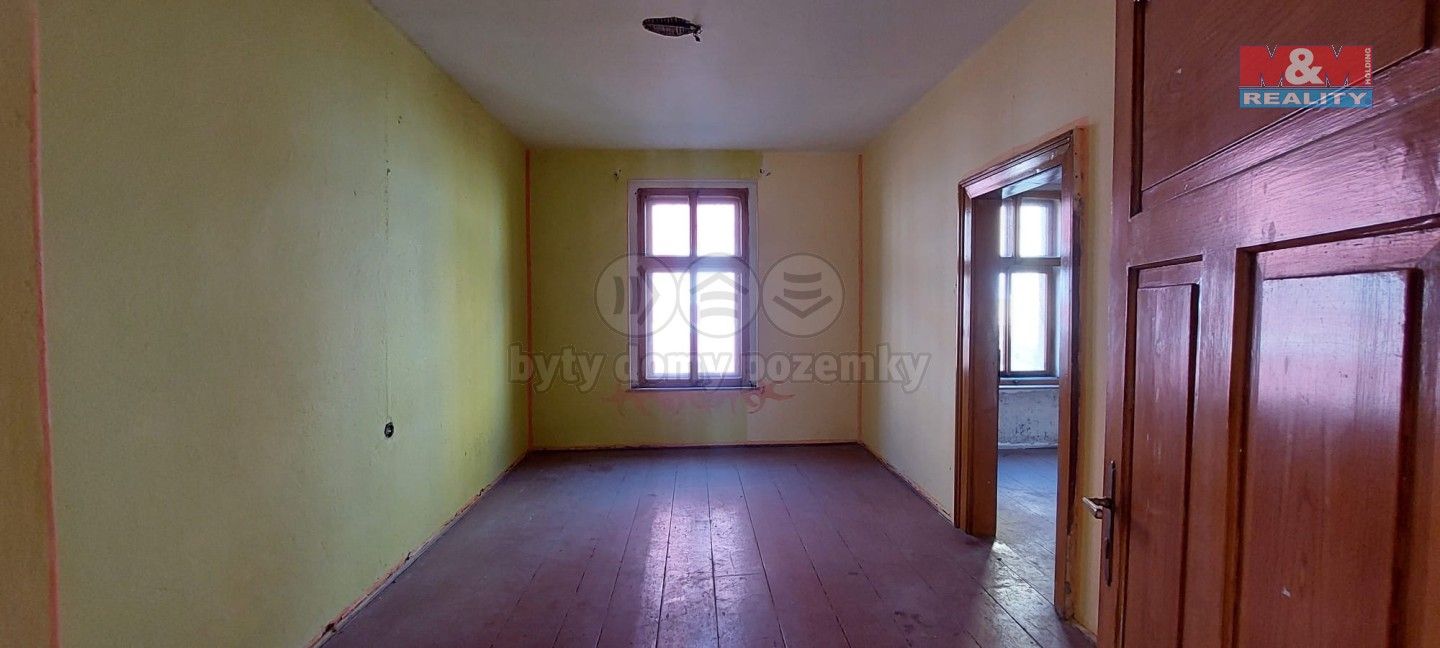 Prodej rodinný dům - Karlova, Louny, 240 m²