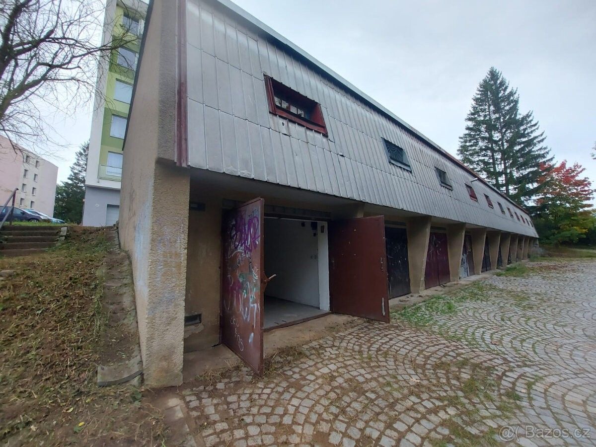 Garáže, Jihlava, 586 01, 26 m²