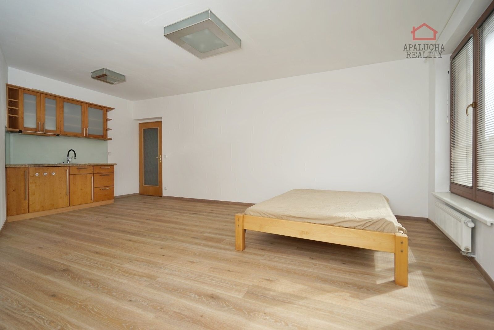 Pronájem byt 1+kk - Dvorecká, Praha, 35 m²