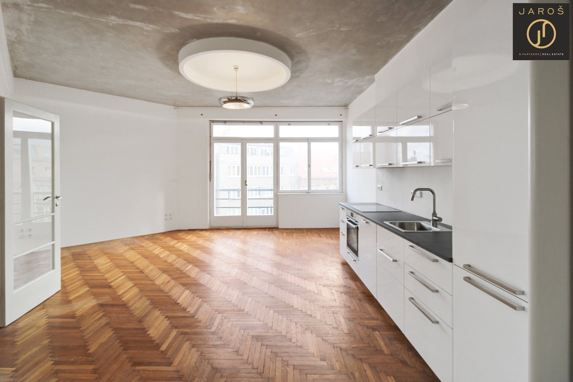 2+kk, Vinohrady, Praha, 71 m²