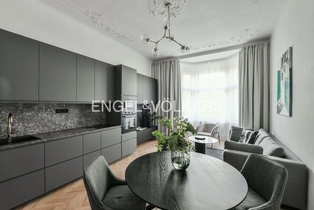 3+kk, Ovenecká, Praha, 84 m²