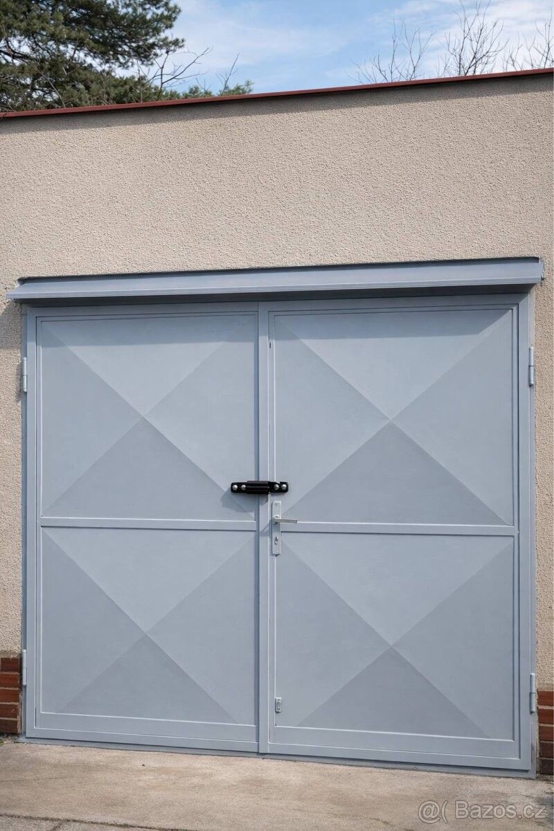 Garáže, Olomouc, 779 00