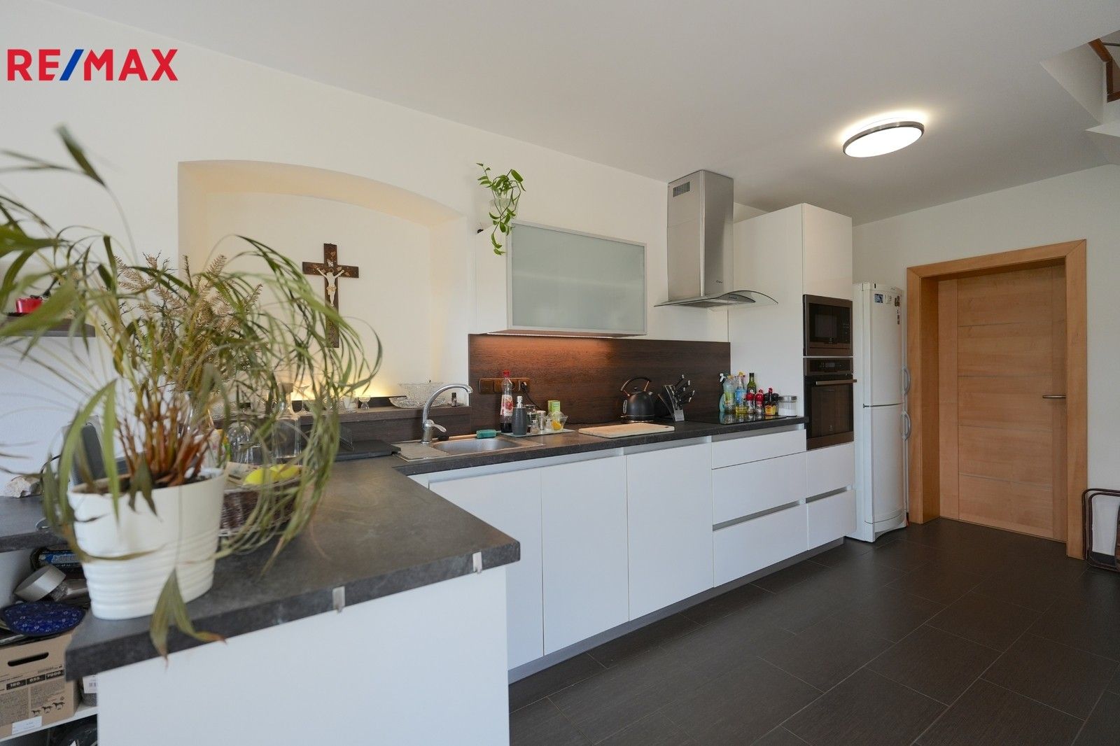 Prodej rodinný dům - Veselí, Lomnice, 298 m²