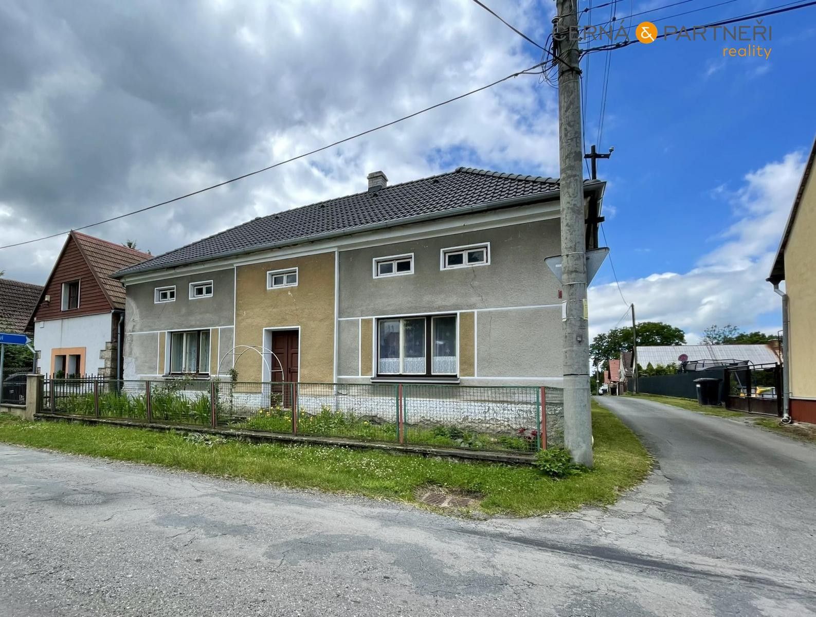 Prodej dům - Chorušice, 127 m²