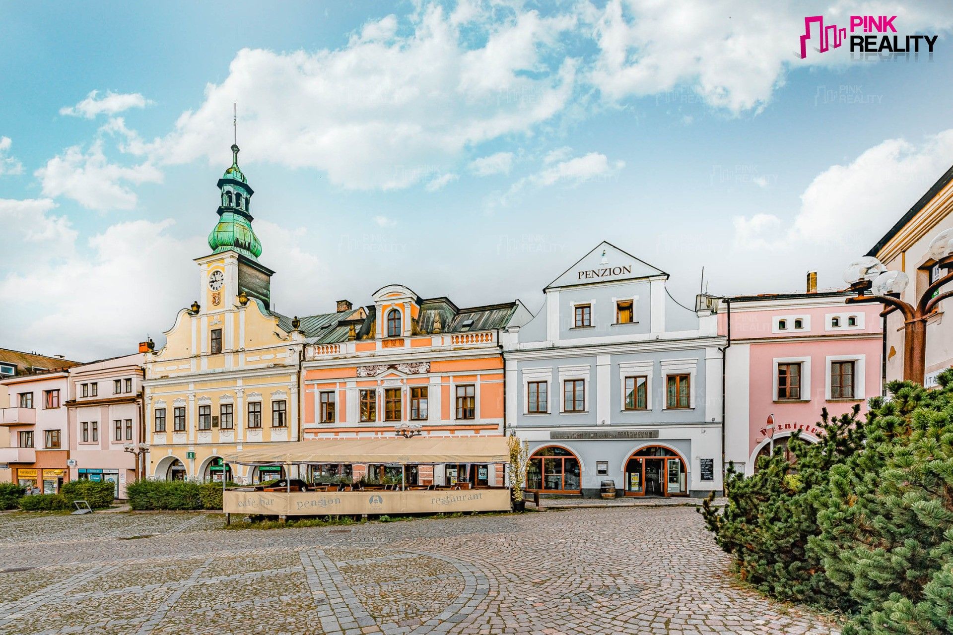 Restaurace, Staré náměstí, Rychnov nad Kněžnou, 231 m²