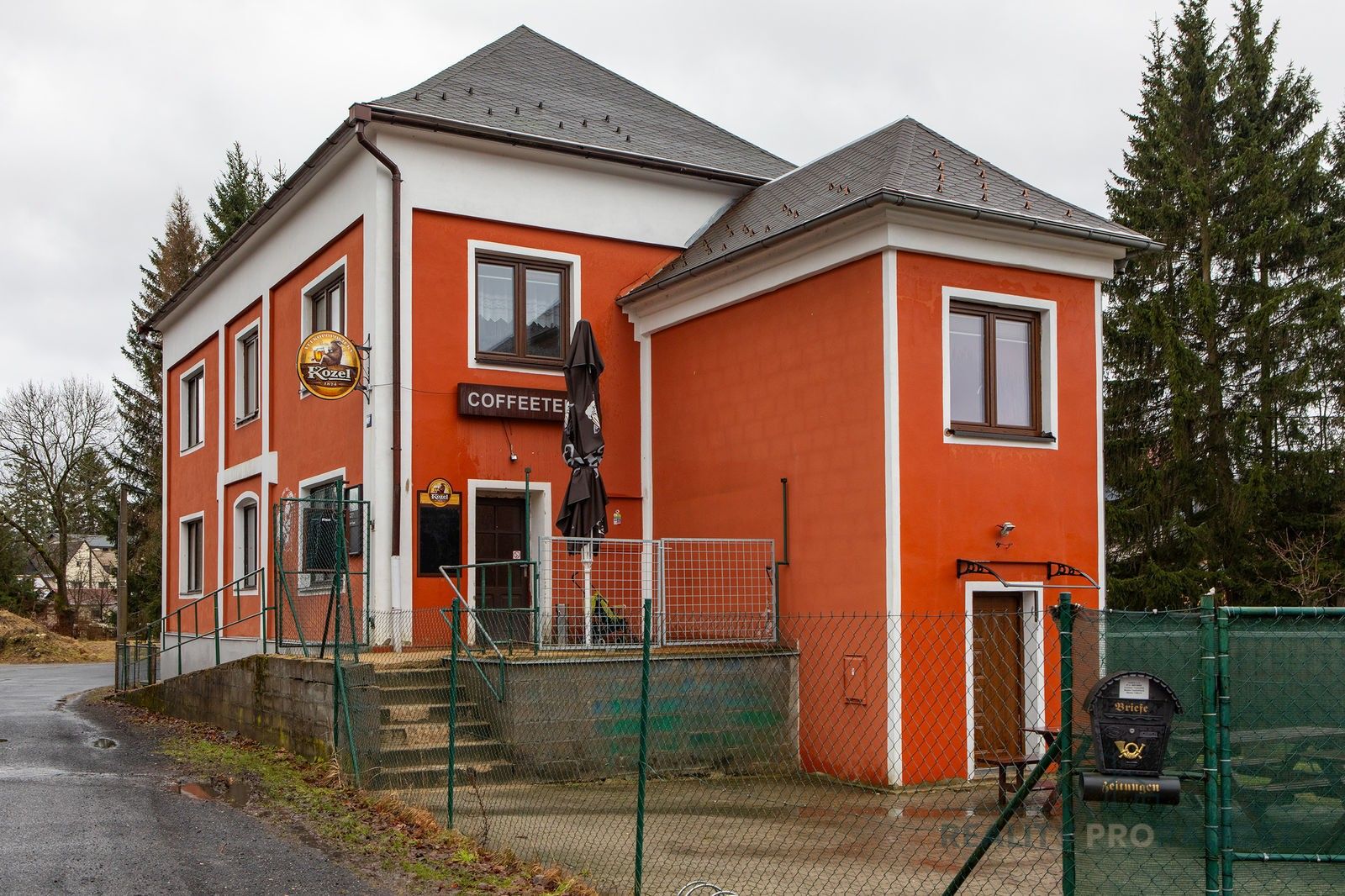 Ubytovací zařízení, Mikulášovice, 196 m²