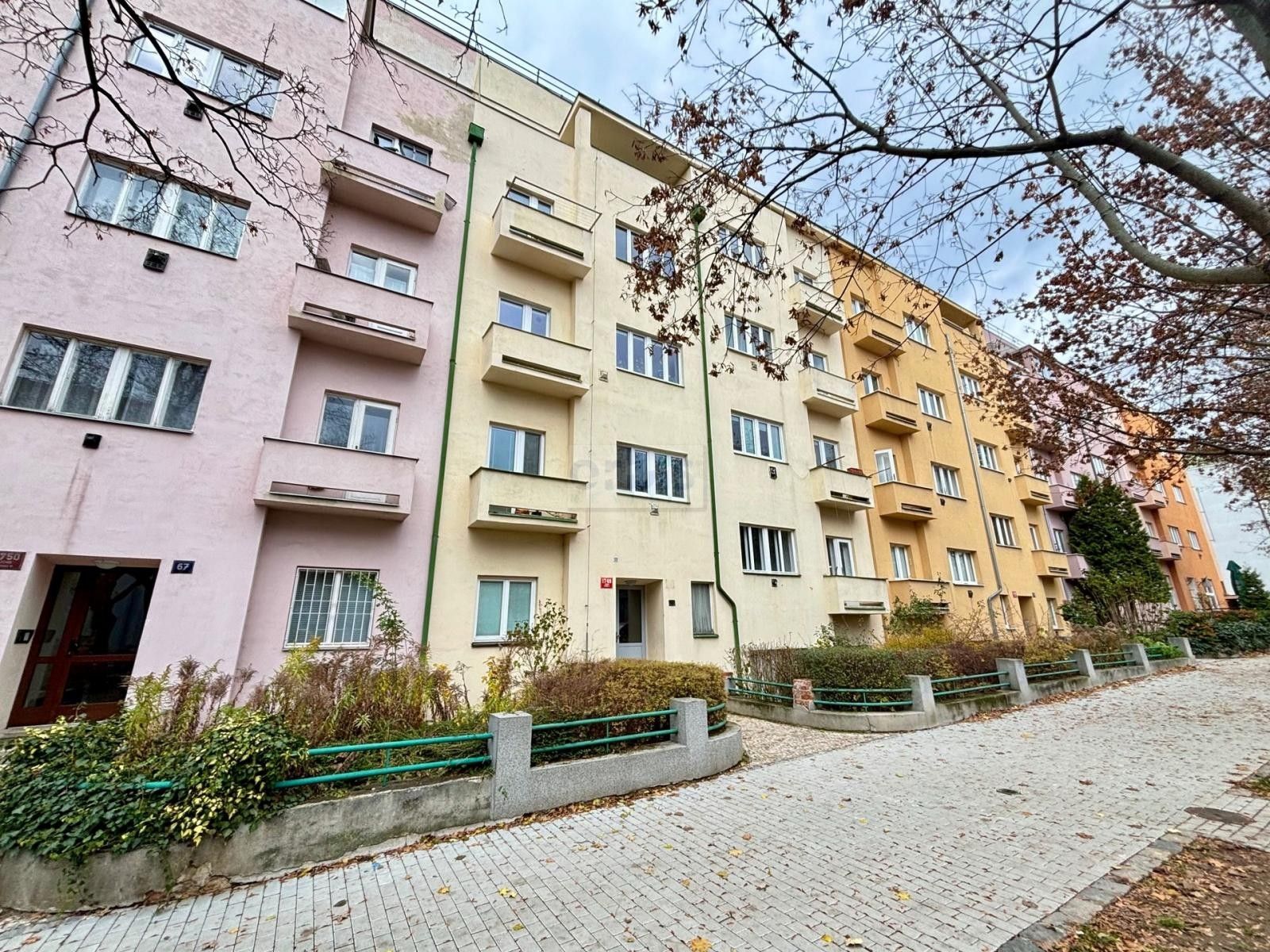 Prodej byt 1+1 - Biskupcova, Praha, 51 m²