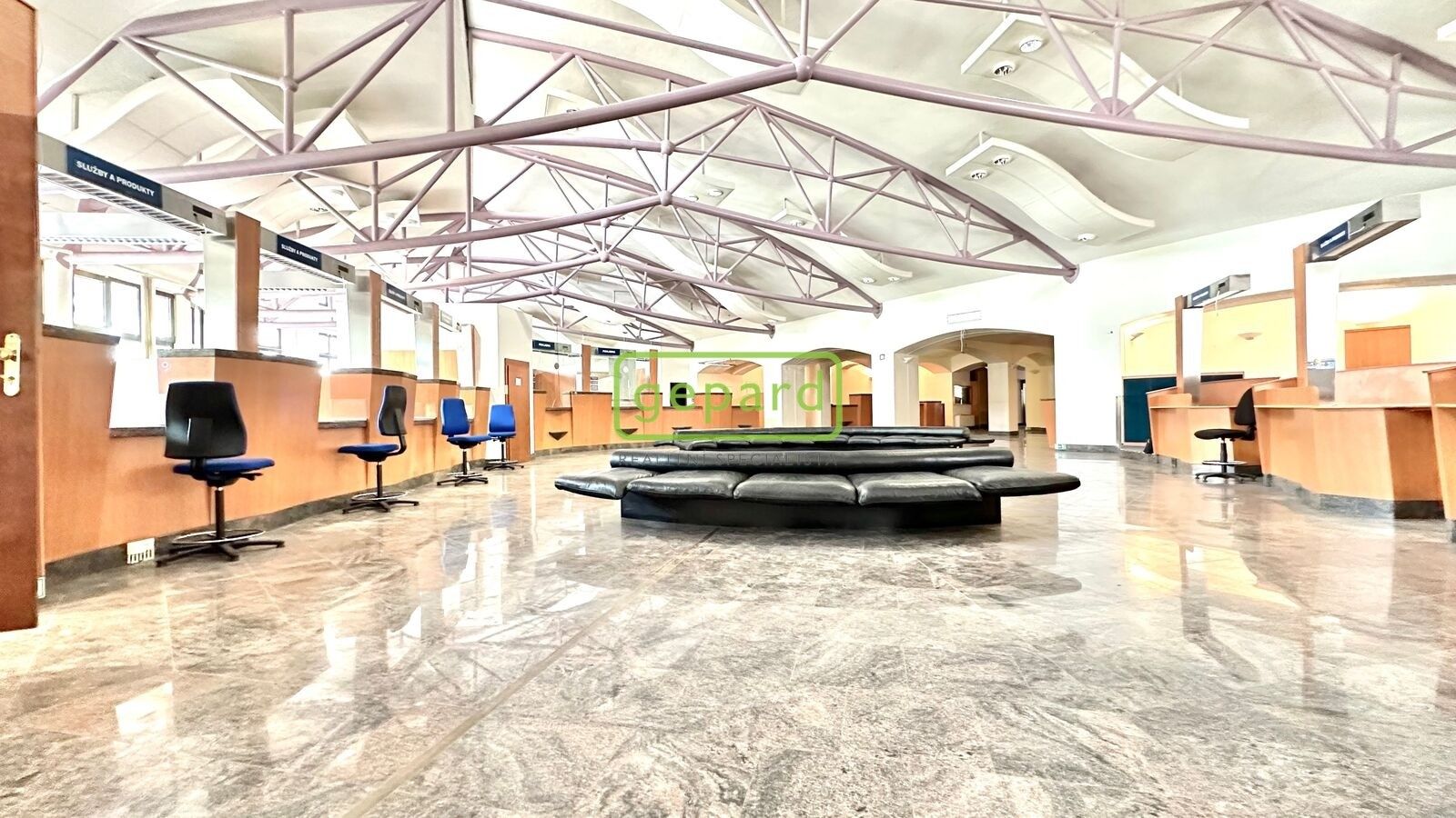 Prodej obchodní prostory - náměstí Míru, Svitavy, 4 m²