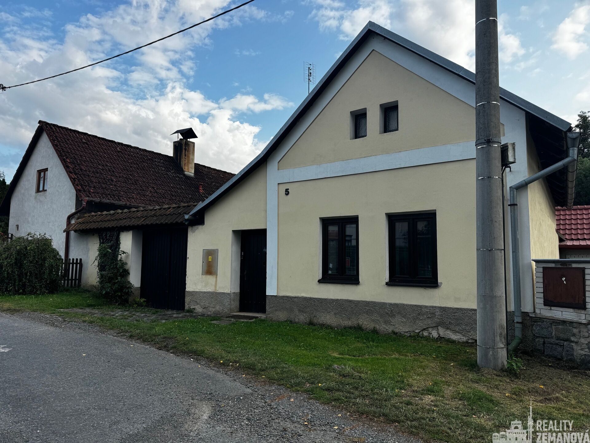 Prodej rodinný dům - Zádolí, Neveklov, 75 m²