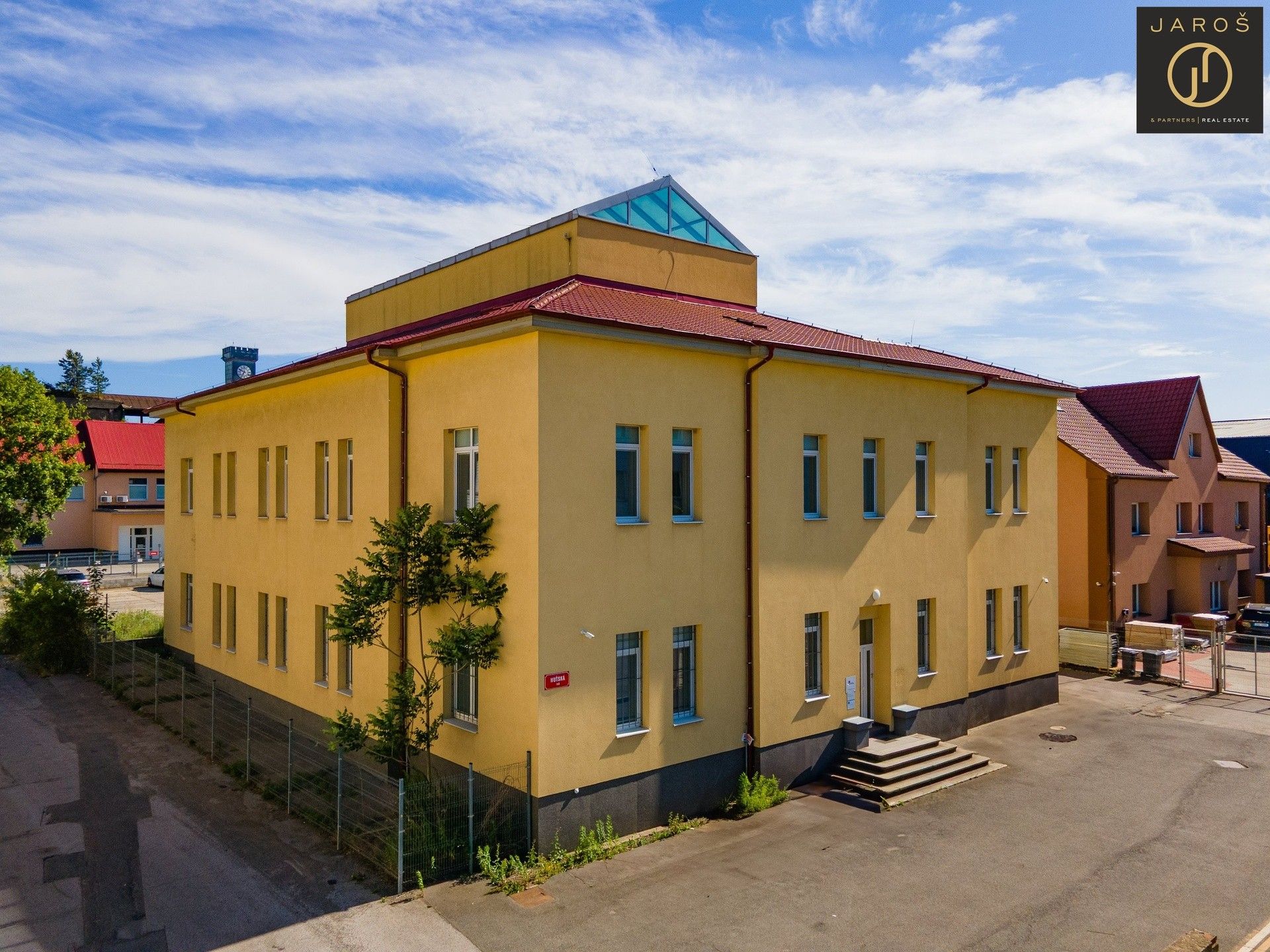 Kanceláře, Huťská, Kladno, 883 m²
