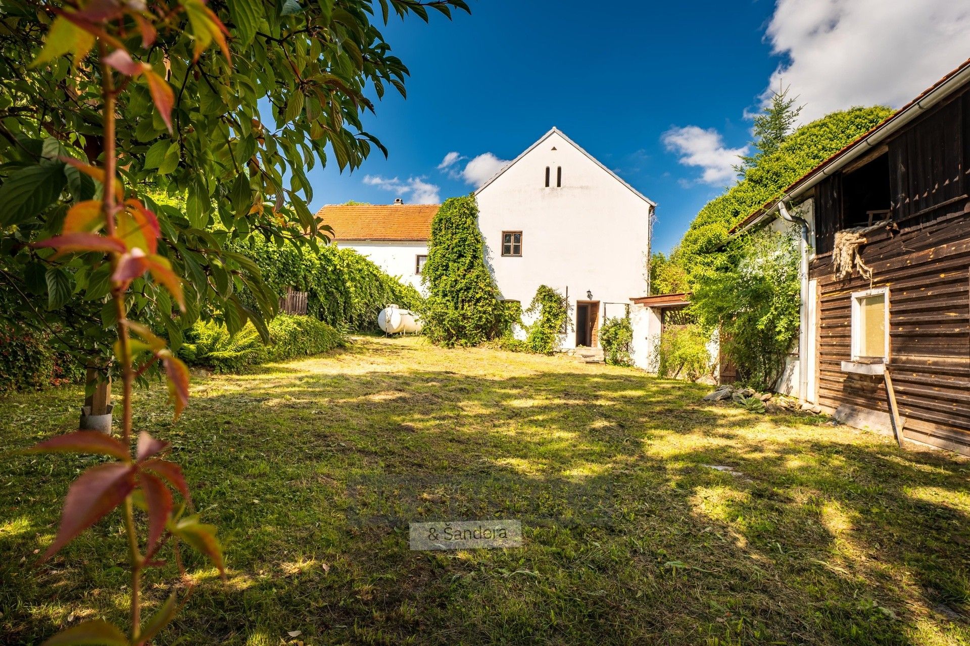 Prodej dům - Brloh, 430 m²