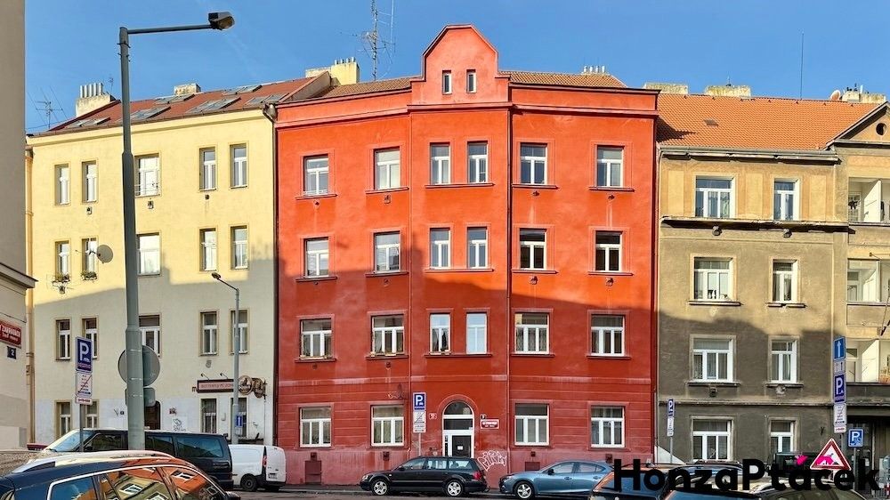 2+1, Pod Čertovou skalou, Praha, 72 m²