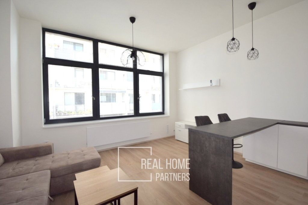 Pronájem byt 2+kk - Na Vyhlídce, Rosice, 52 m²