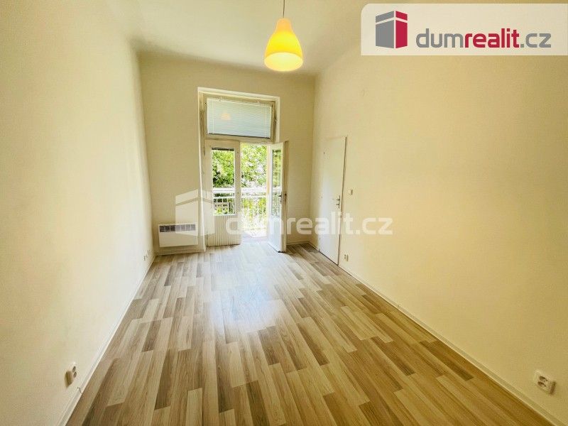 Pronájem byt 1+kk - Na Skalce, Praha, 22 m²