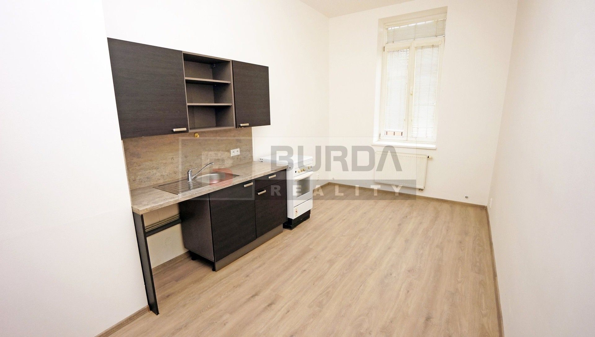 1+kk, Neratovice, 18 m²