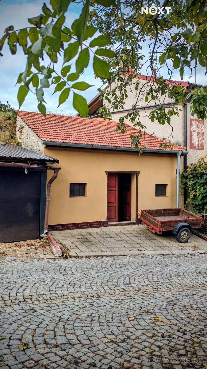 Rodinné domy, Čejkovice, 696 15