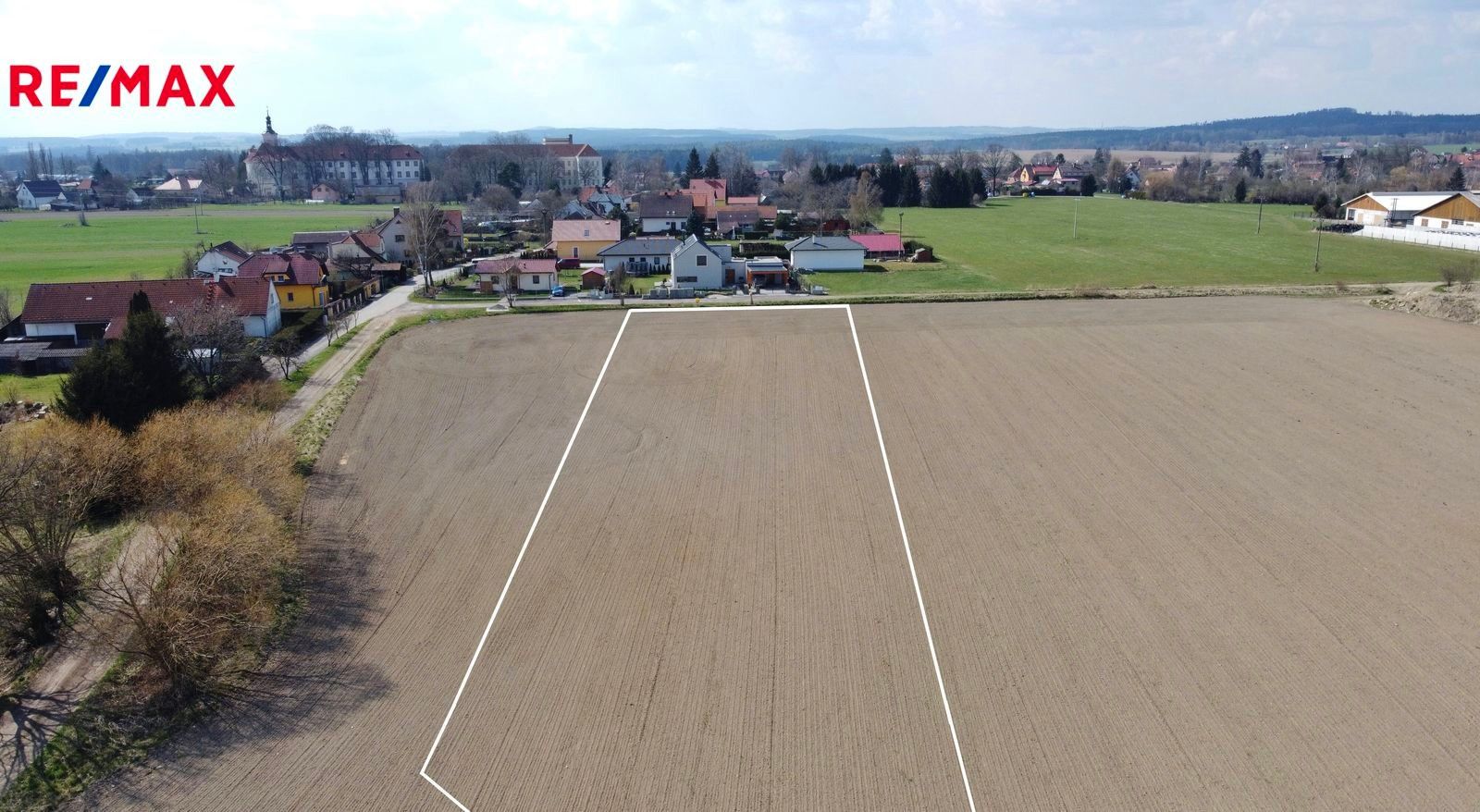 Prodej pozemek pro bydlení - Opařany, 4 689 m²