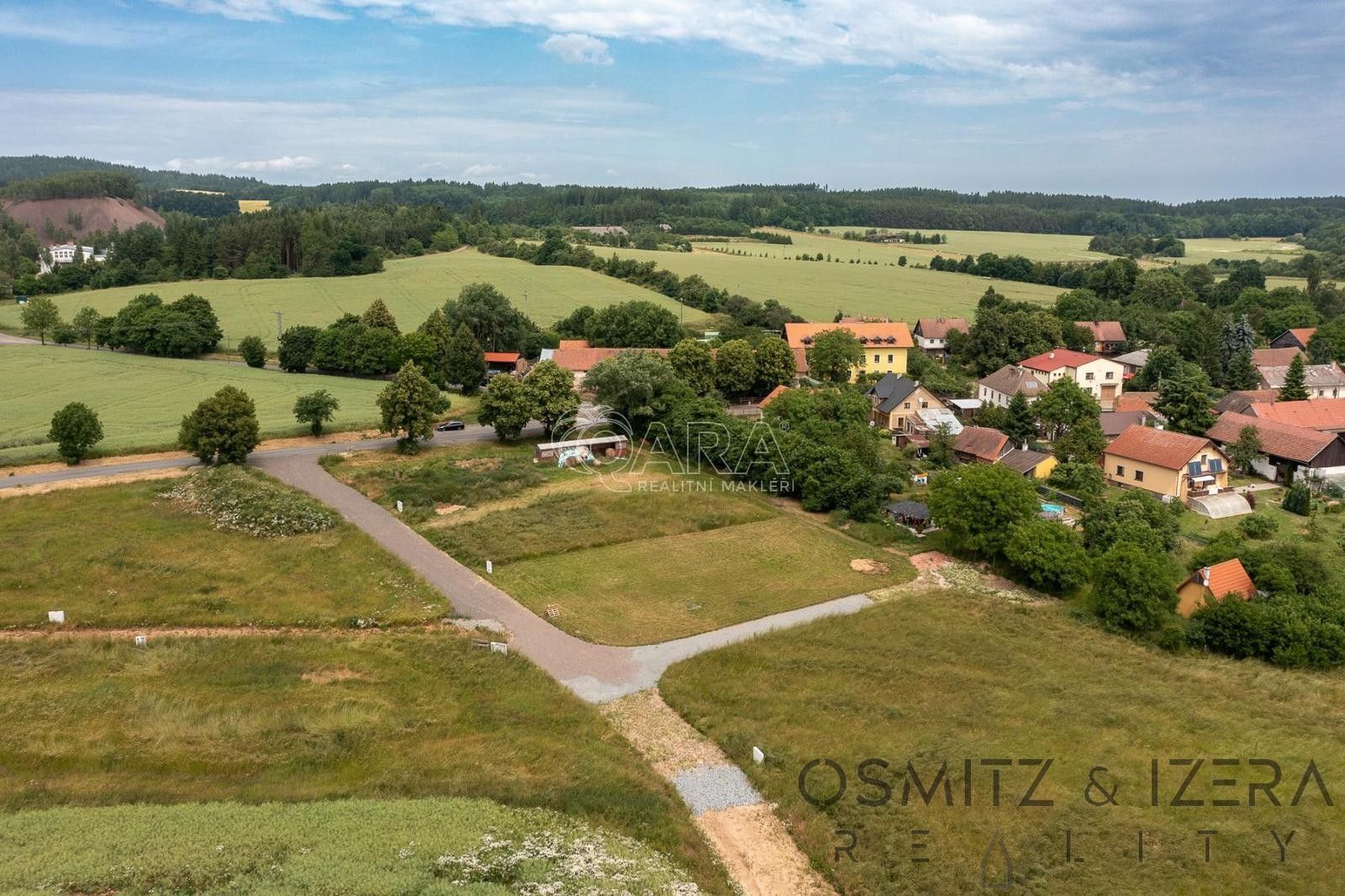 Pozemky pro bydlení, Lazsko, 1 180 m²